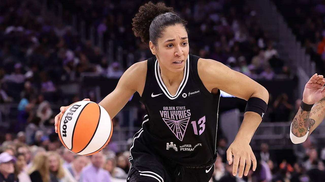 Janelle Salaun dari Golden State Valkyries. (Foto: AP)
