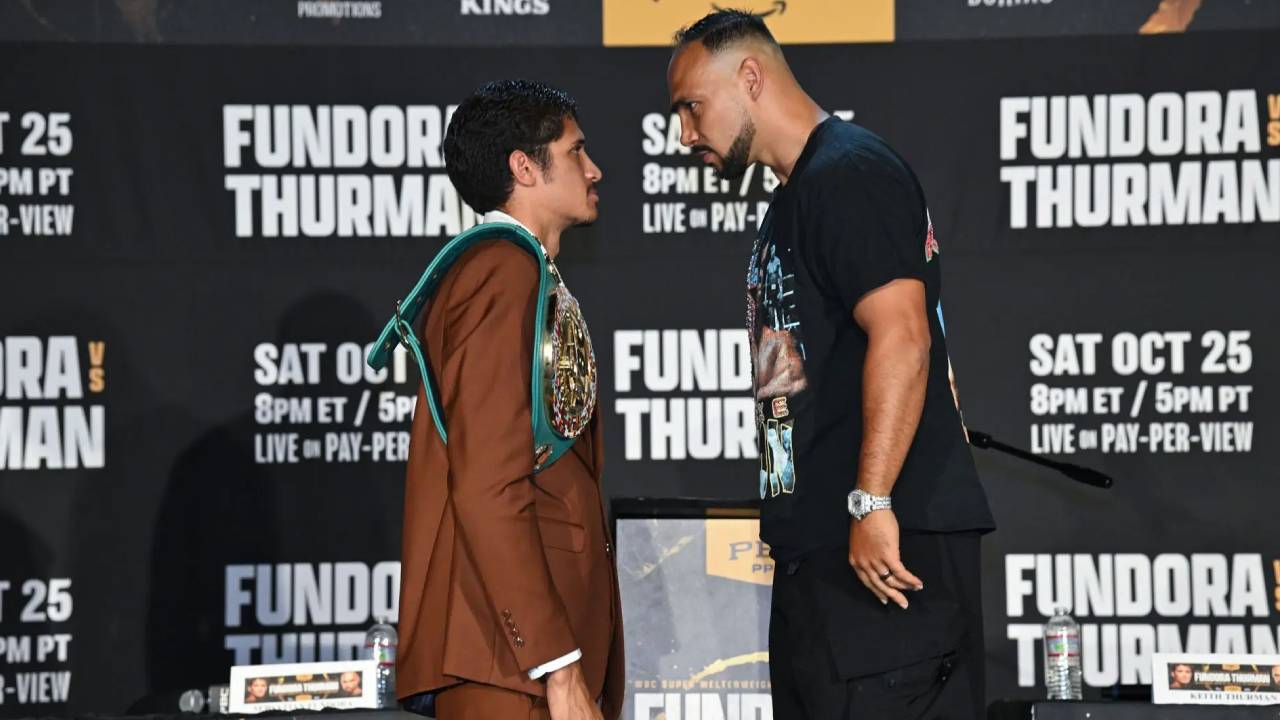 Keith Thurman (kanan) dan Sebastian Fundora. (Foto: Fight TV)