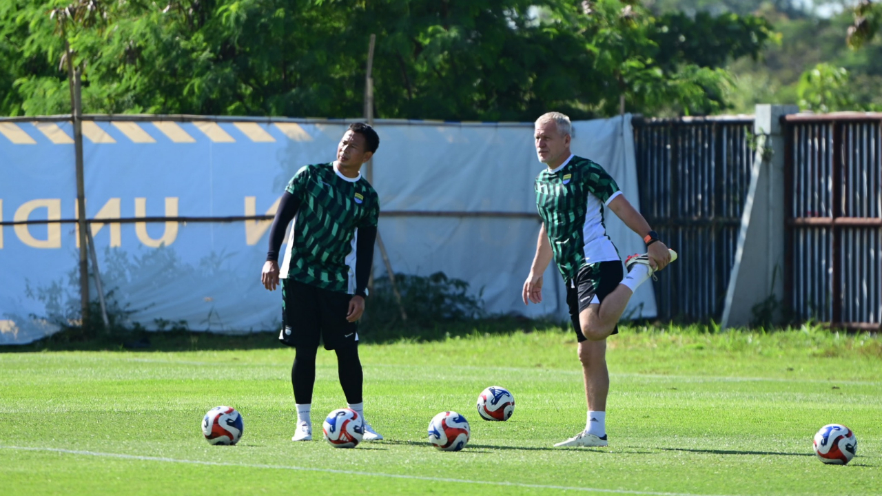 Mario Jozic terbantu dengan hadirnya I Made Wirawan di pos pelatih kiper Persib