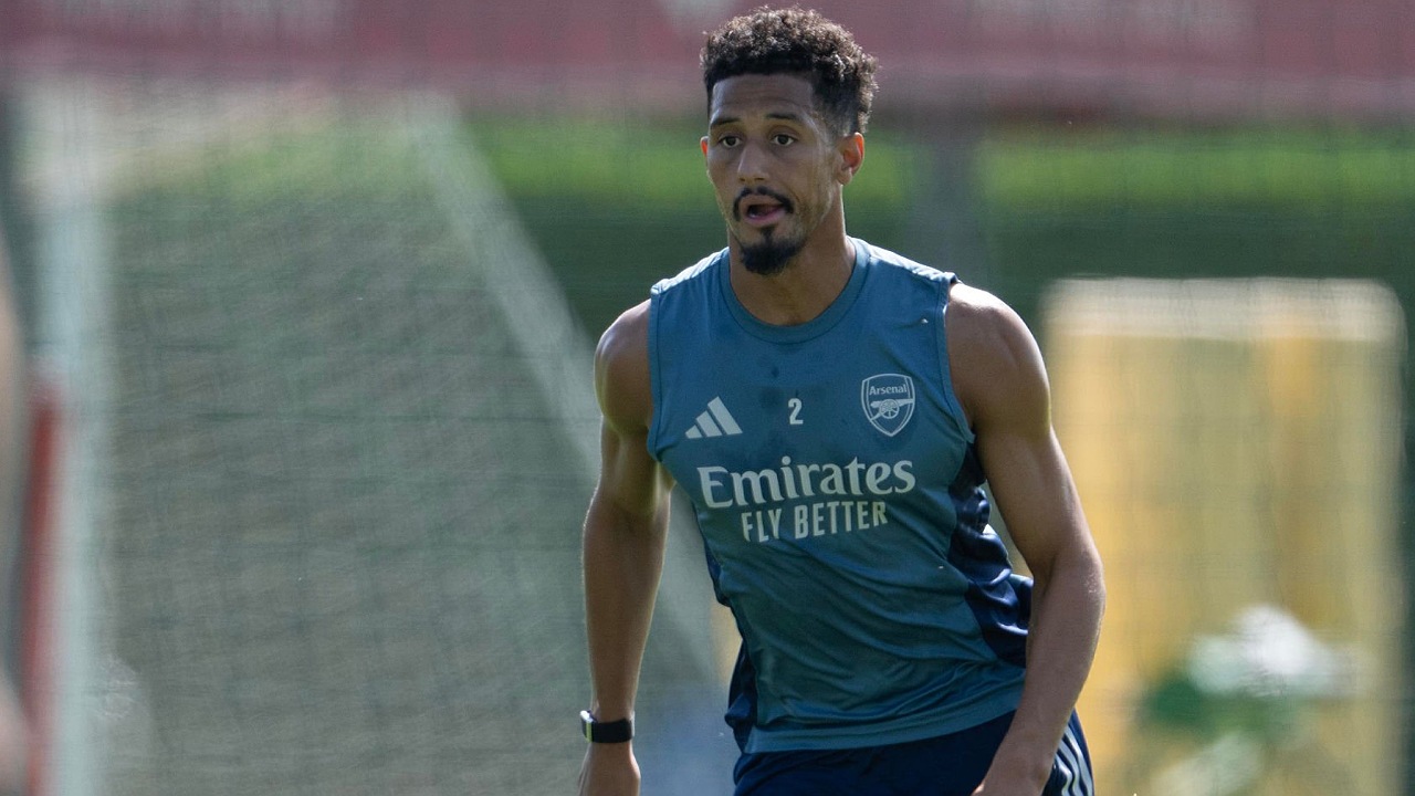 Bek Arsenal, William Saliba