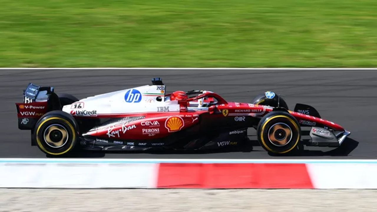 Charles Leclerc Jelaskan Alasan Tidak Membantu Hamilton
