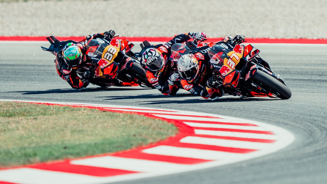 Pedro Acosta, Enea Bastianini, dan Brad Binder berduel di Sprint MotoGP Catalunya 2025