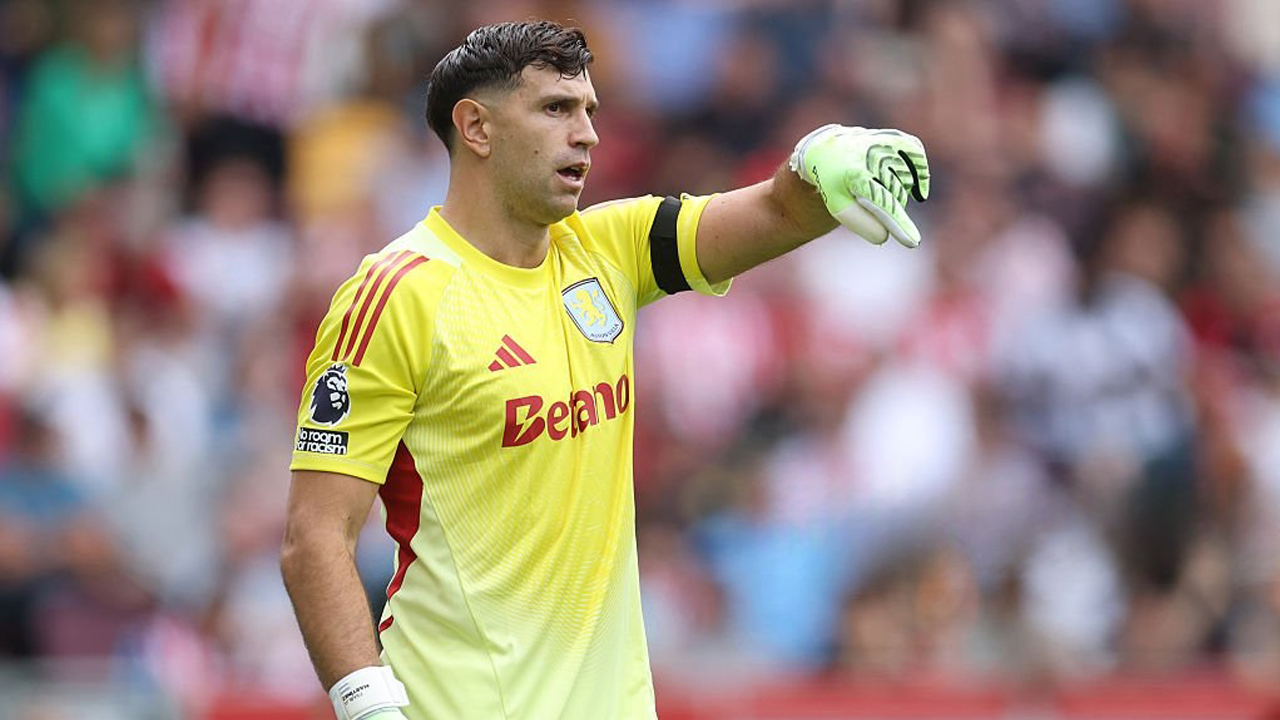 Emiliano Martinez.