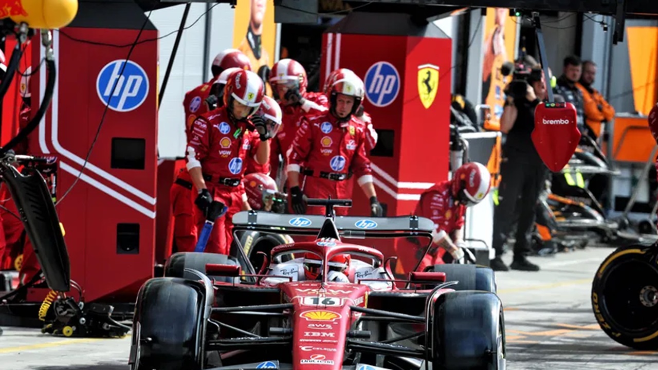Charles Leclerc Sudah Prediksi Kecepatan Ferrari Bakal Buruk