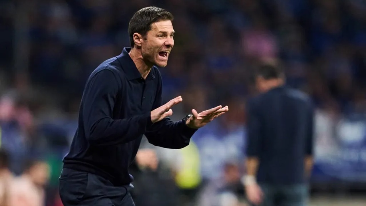 Xabi Alonso Sabet Penghargaan Pelatih Terbaik Bulan Agustus