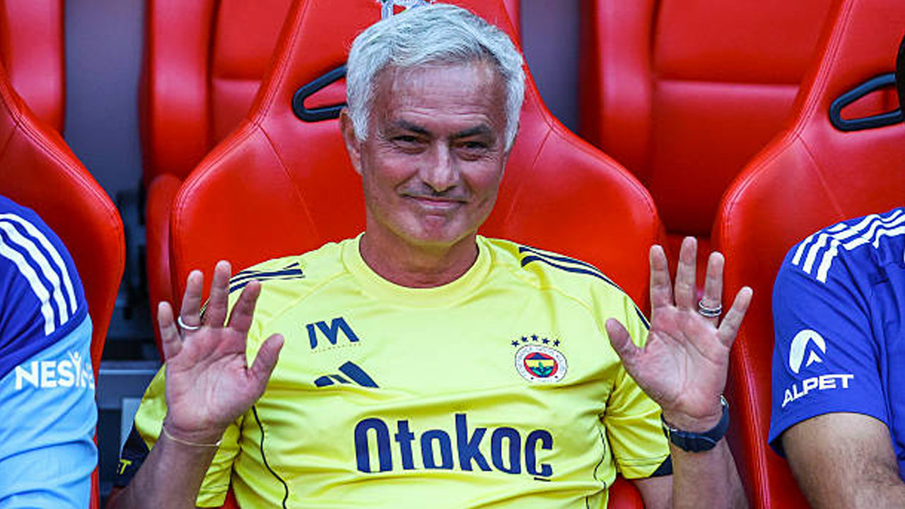 Presiden Fenerbahce Ungkap Alasan Pecat Jose Mourinho