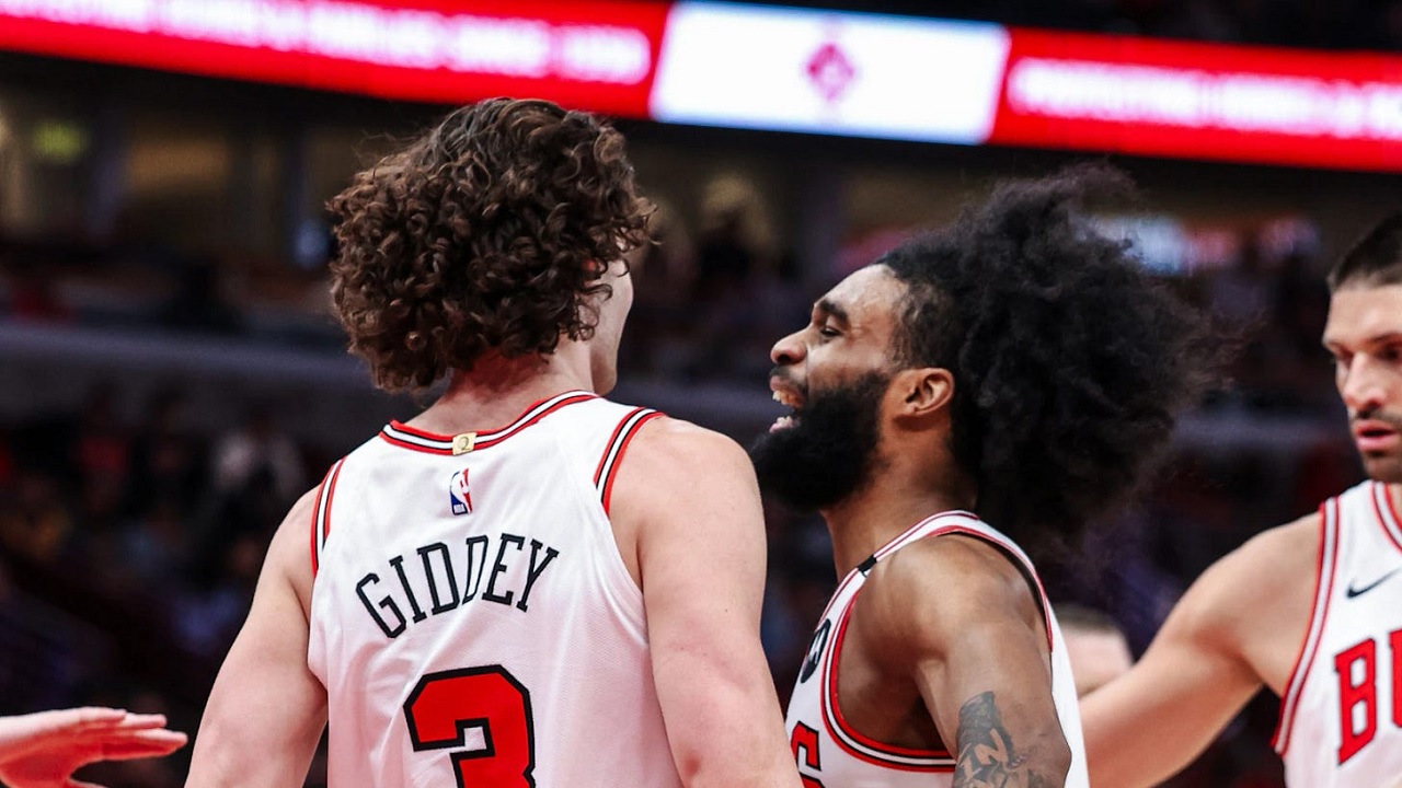 Chicago Bulls akan pertahankan Josh Giddey dan Coby White bersamaan.