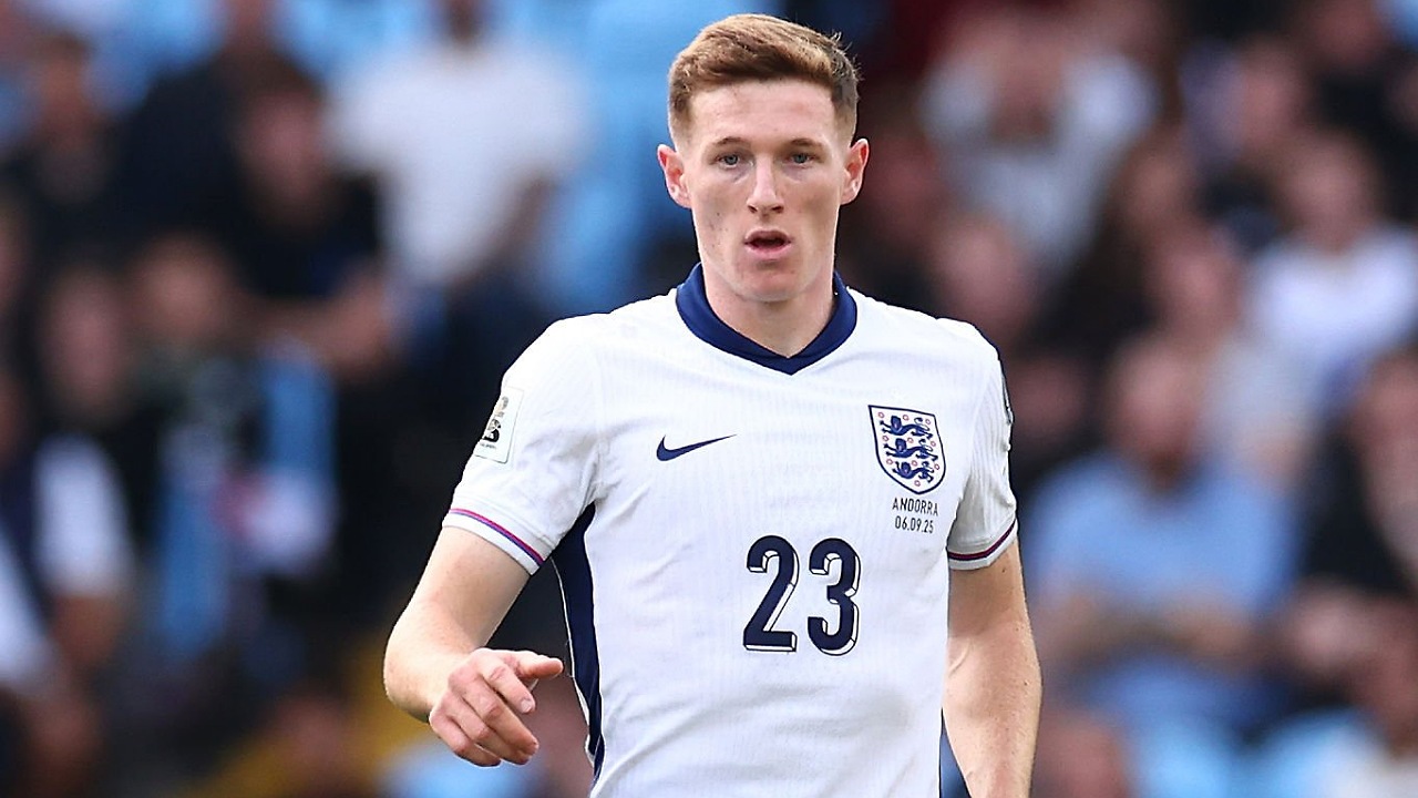 Gelandang timnas Inggris, Elliot Anderson