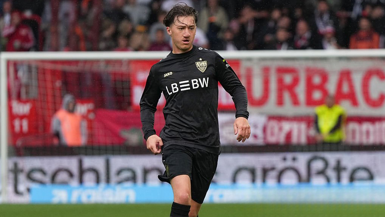 Angelo Stiller.
