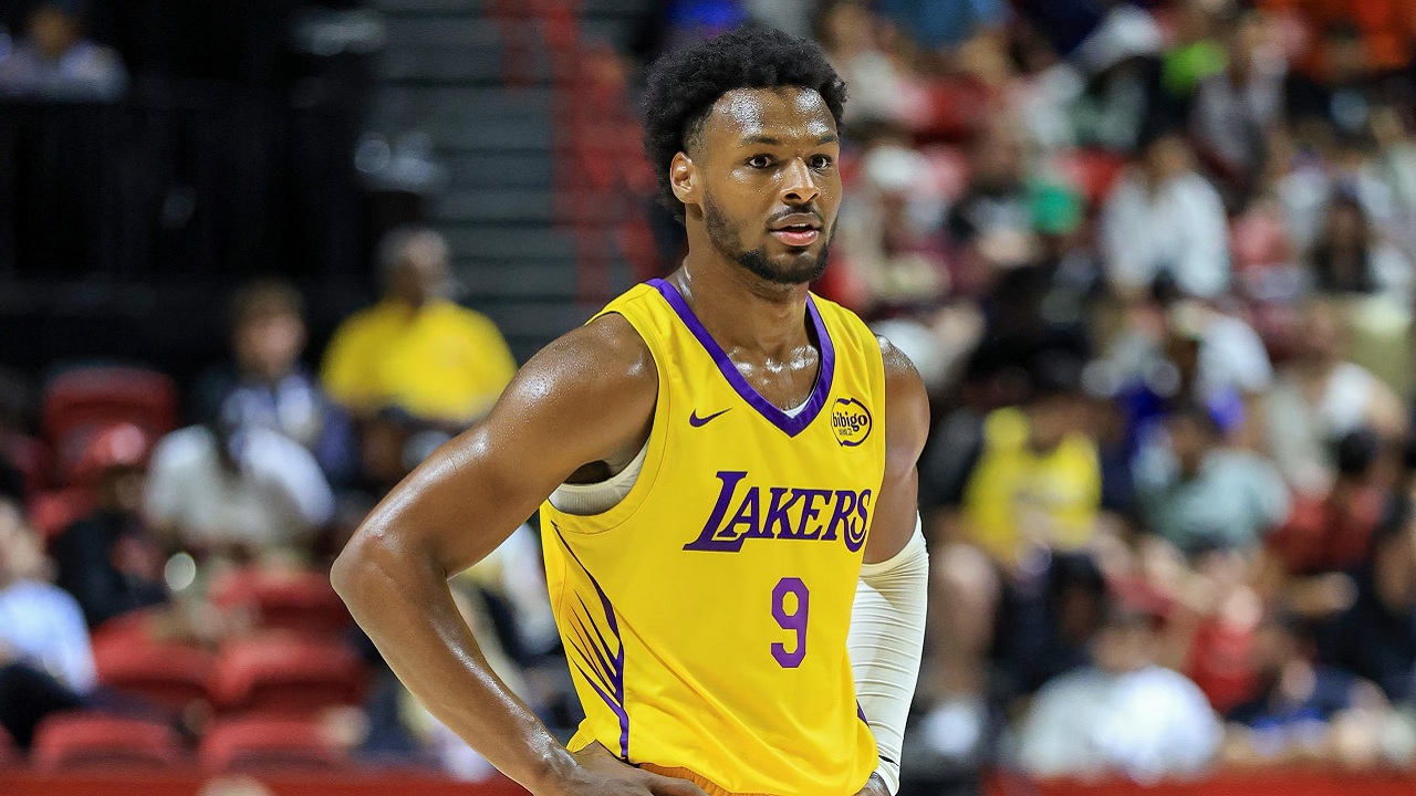 Bronny James sadar harus lebih kuat lagi. (Gambar: Bleacher Report)