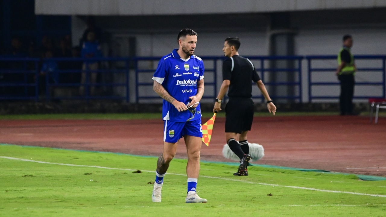 Kapten Persib, Marc Klok