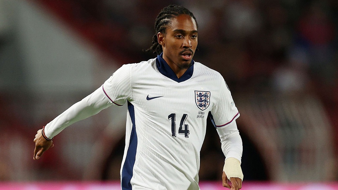 Djed Spence menorehkan sejarah bersama timnas Inggris
