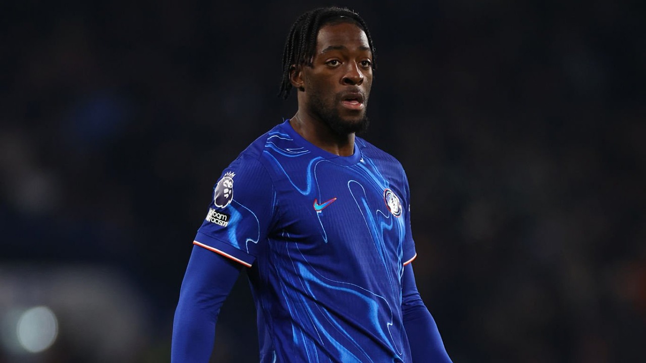 Bek Chelsea, Axel Disasi