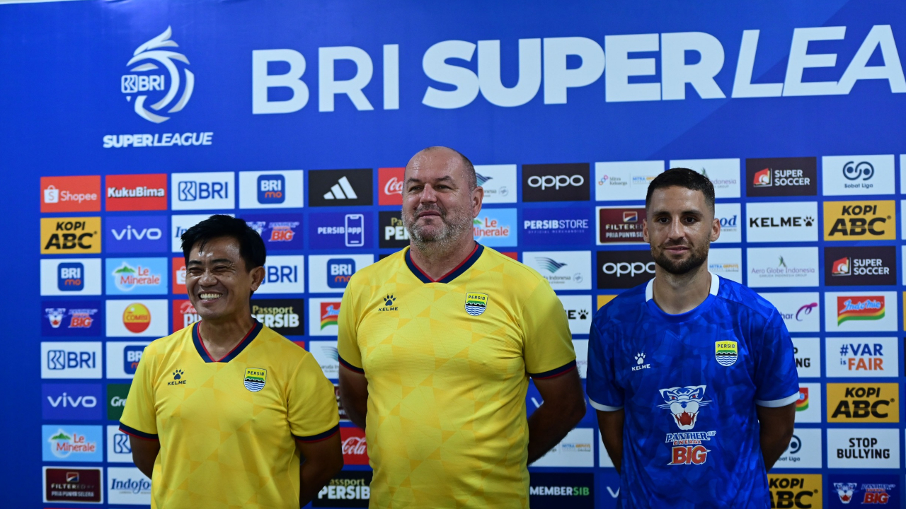 Pelatih Persib, Bojan Hodak