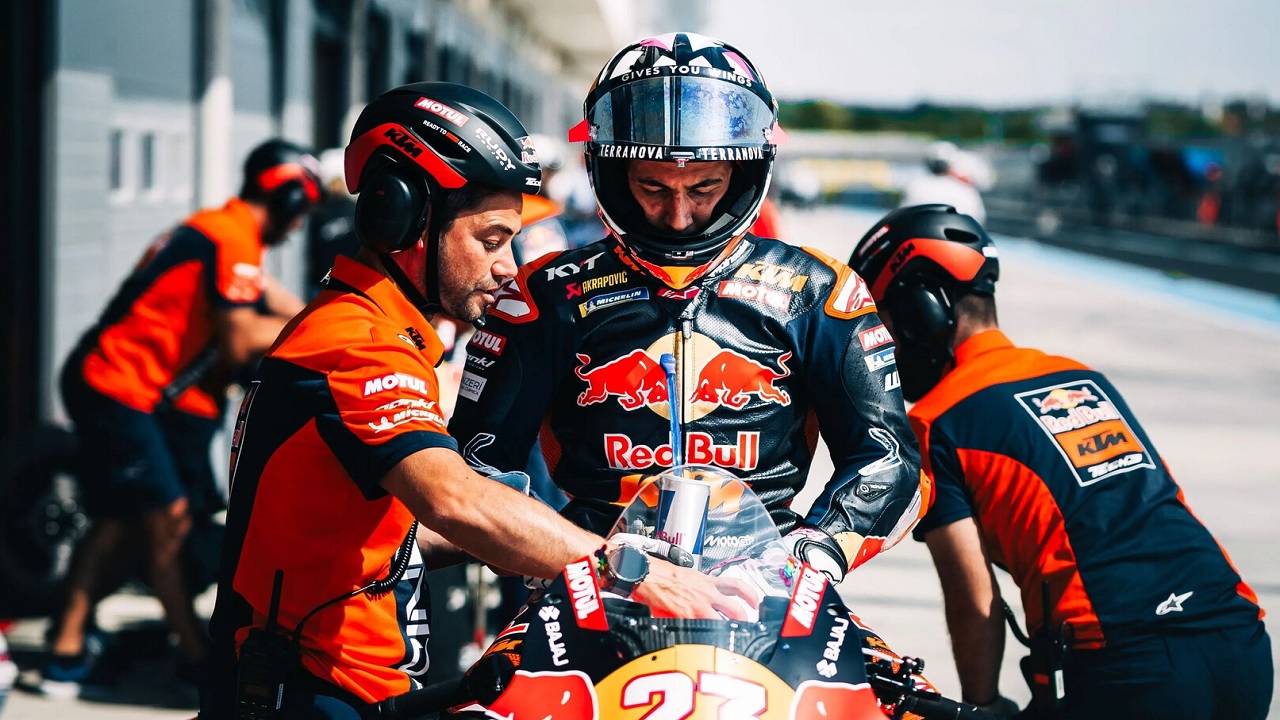 Enea Bastianini, Alberto Girabola