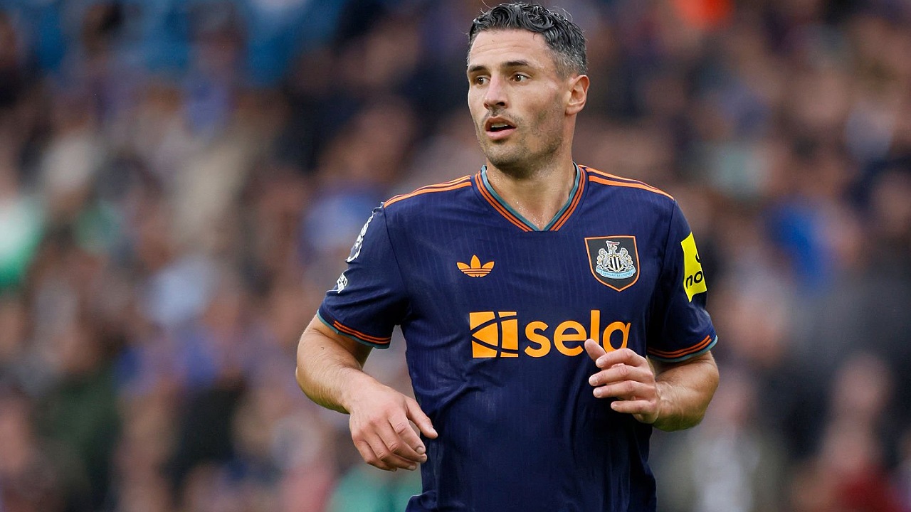 Bek Newcastle United, Fabian Schar