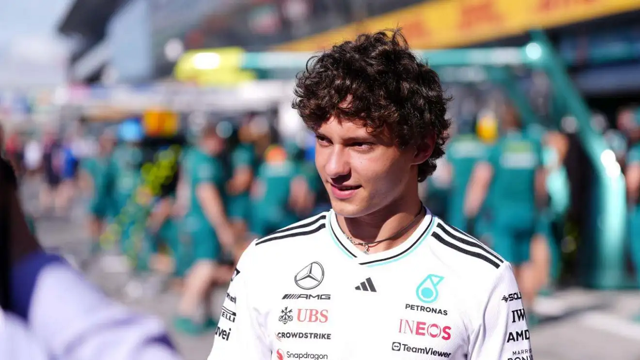 Johnny Herbert minta Kimi Antonelli belajar dari kesalahan.