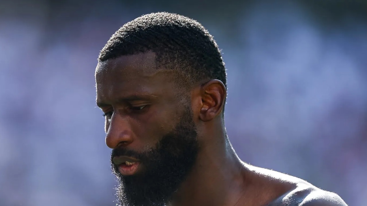 Real Madrid Umumkan Antonio Rudiger Alami Cedera