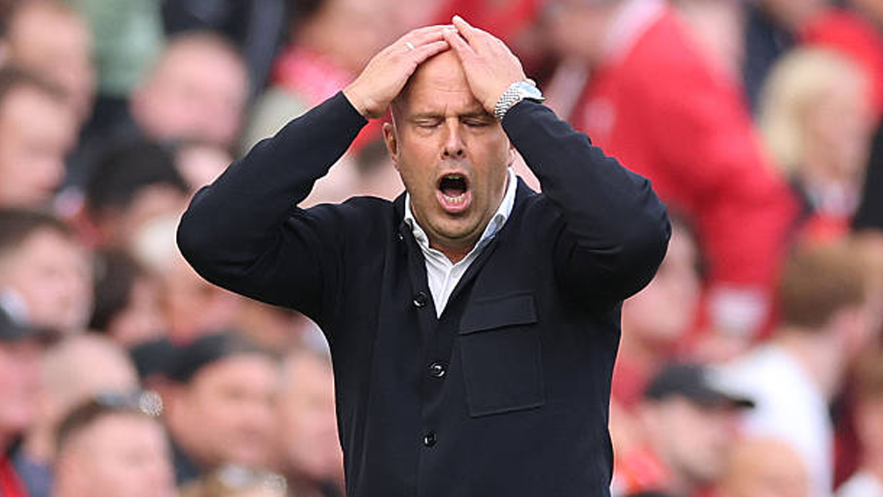 Tandang ke Turf Moor, Arne Slot Waspadai Pertahanan Solid Burnley