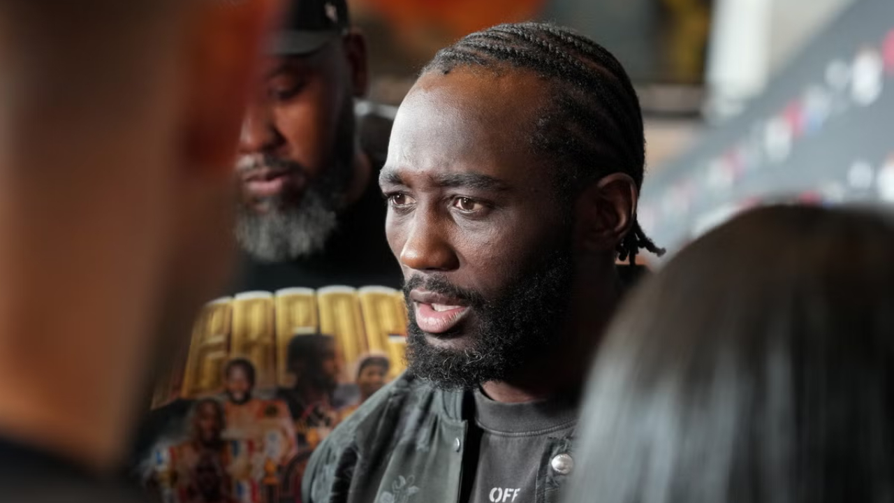 Terence Crawford Bantah Isu Cedera Jelang Pertarungan Lawan Canelo Alvarez