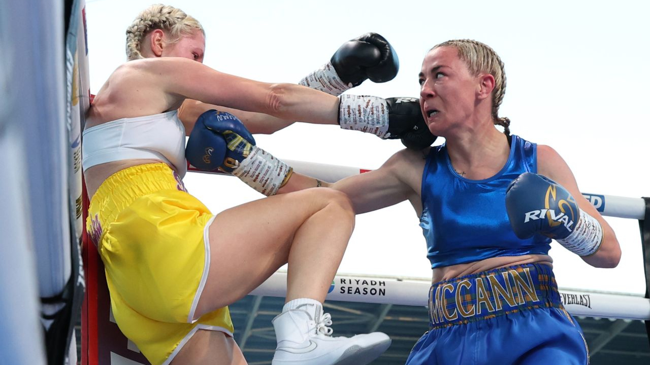 Debut Tinju Profesional Eks Bintang UFC Molly McCann Berjalan Sukses