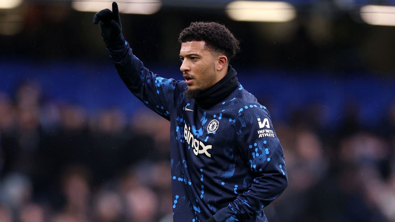 Jadon Sancho diberi dukungan oleh manajer Aston Villa, Unai Emery. (Foto: Ryan Pierse/Getty Images)