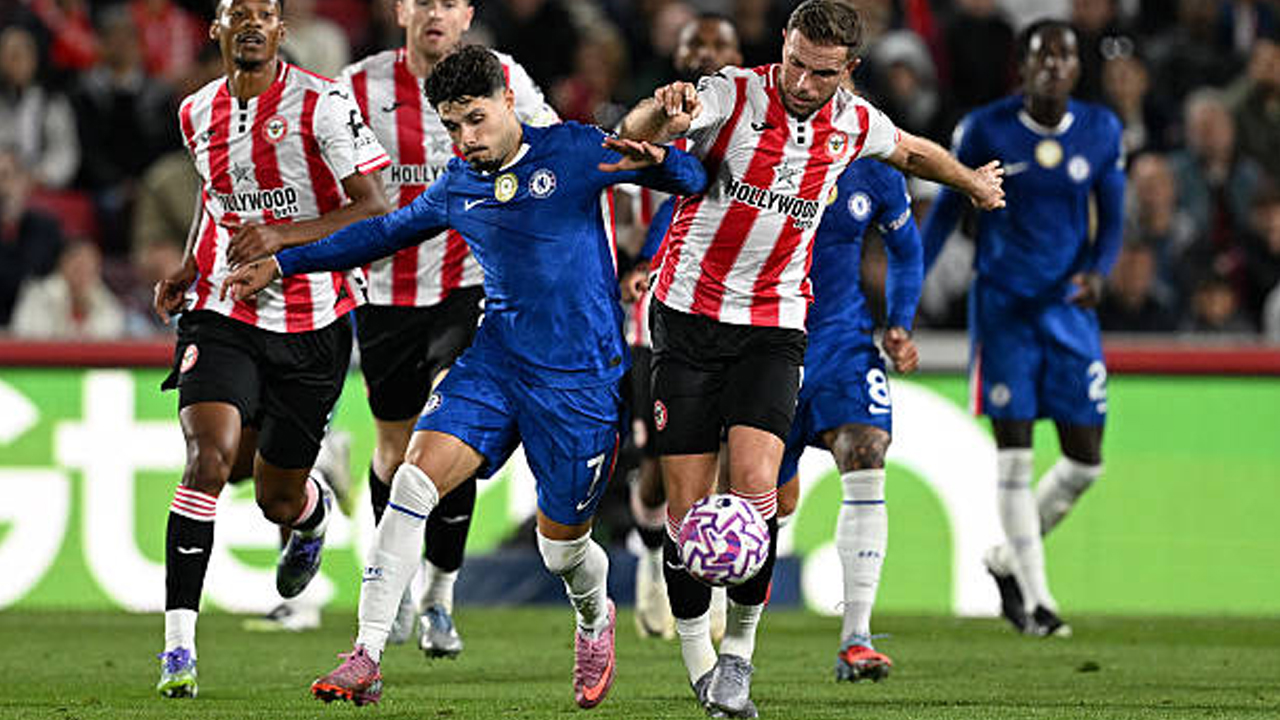 Jordan Henderson Tunjukkan Kelasnya, Bos Brentford Lempar Pujian