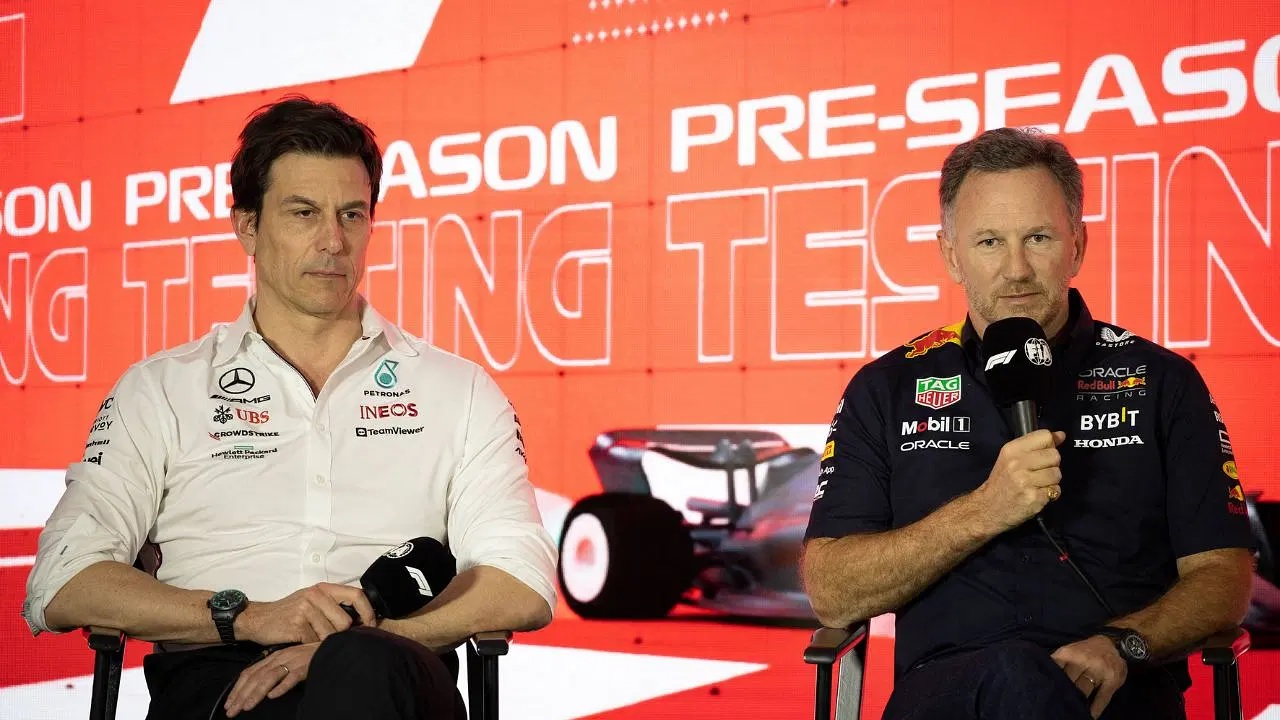 Toto Wolff ingat masa lalunya ketika berduel dengan Christian Horner.