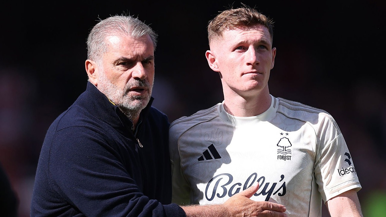 Ange Postecoglou dan Elliot Anderson