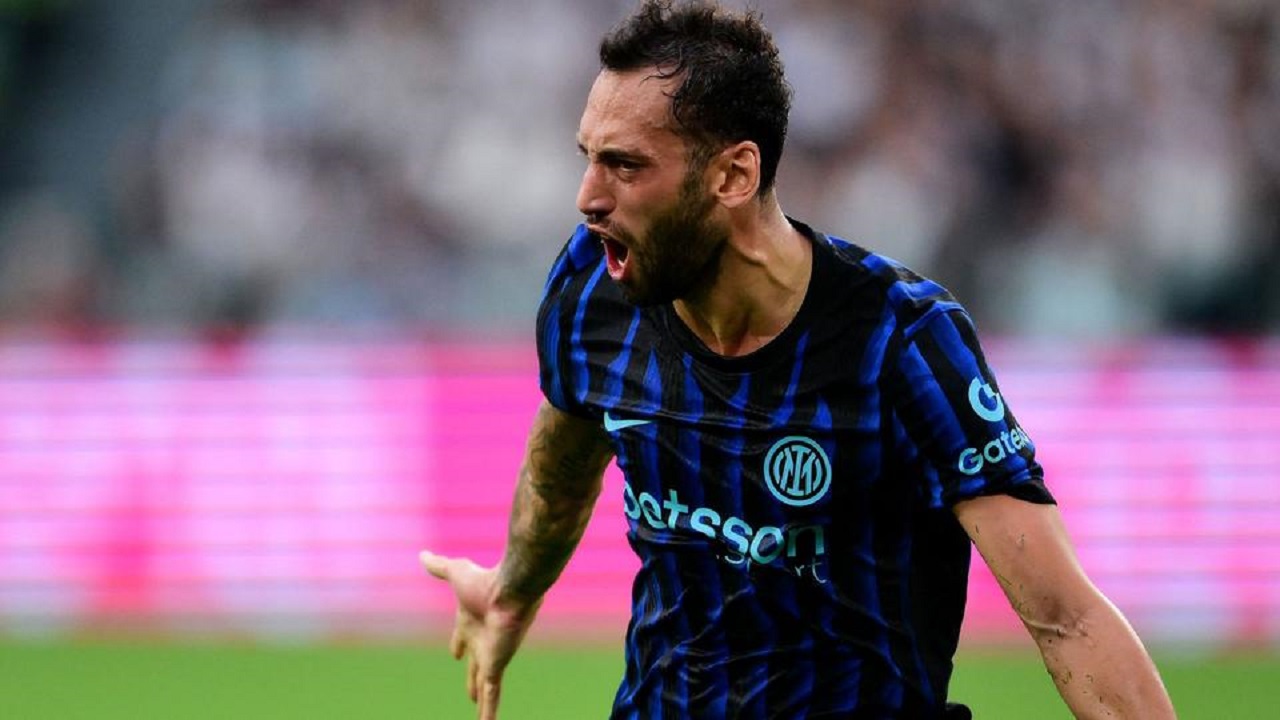 Hakan Calhanoglu