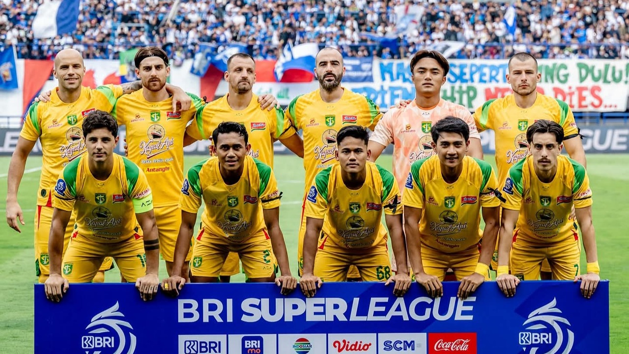 Skuat Persebaya Surabaya di laga kontra Persib Bandung