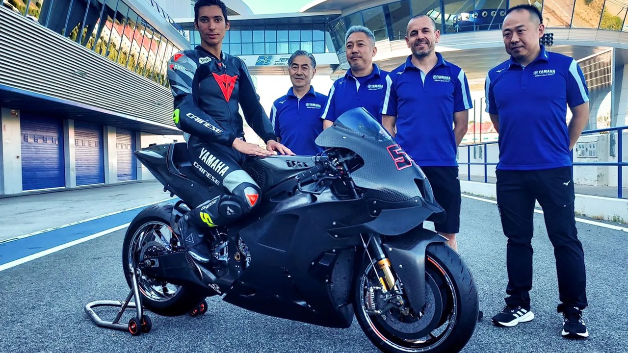 Toprak Razgatlioglu Dapat Kesempatan Awal Uji Coba Mesin Yamaha V4