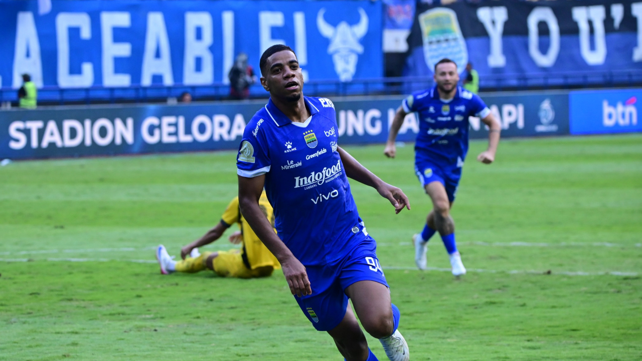 Striker Persib, Uilliam Barros