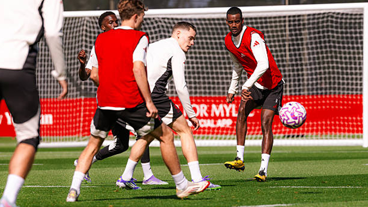 Lupakan Drama Transfernya, Virgil van Dijk Sambut Kedatangan Alexander Isak