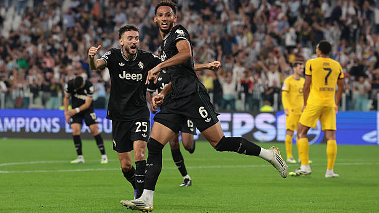 Hasil Pertandingan Champions League: Juventus 4-4 Borussia Dortmund