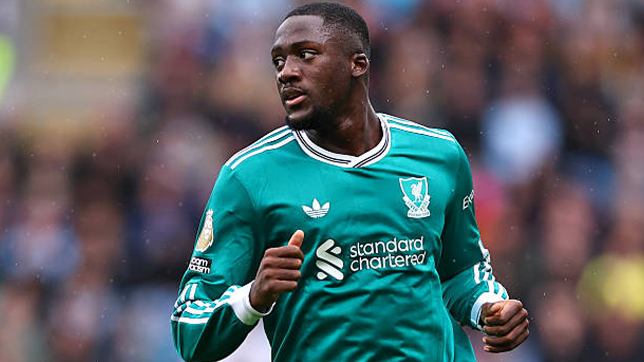 Ibrahima Konate Beri Respons Tegas Pada Para Pencelanya di Liverpool