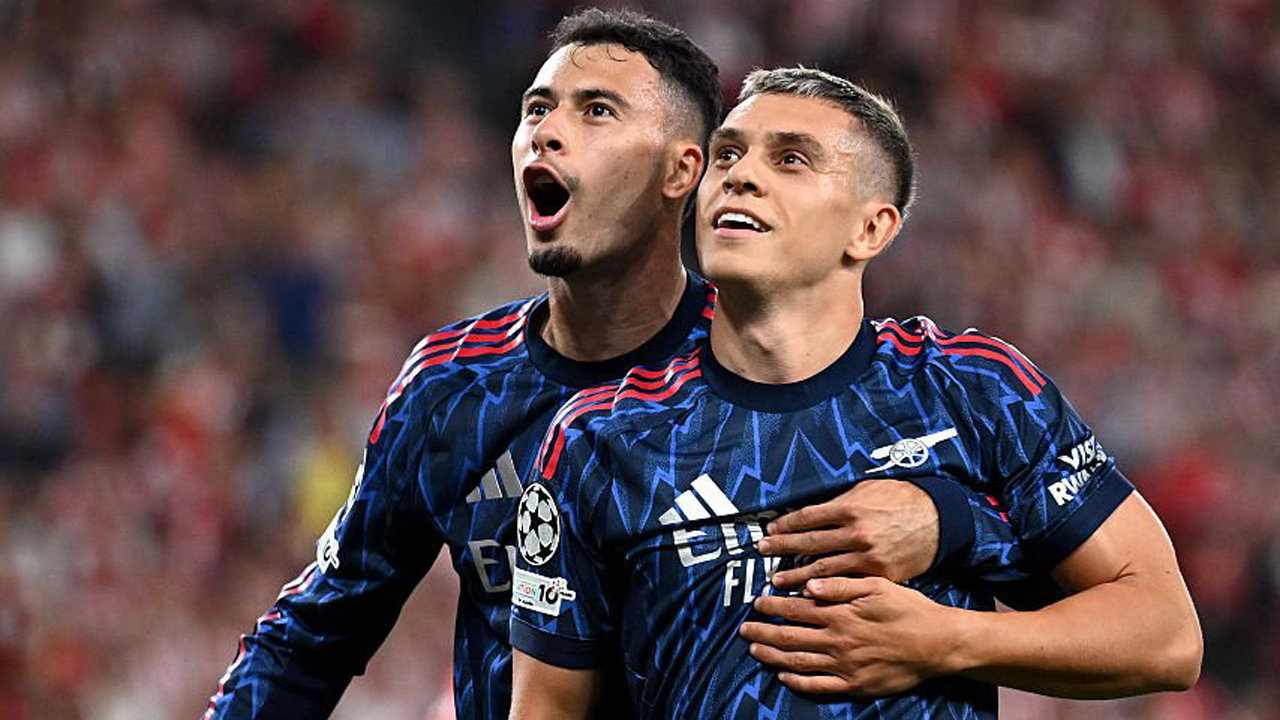 Jadi Pahlawan Arsenal, Arteta Puji Gabriel Martinelli dan Leandro Trossard