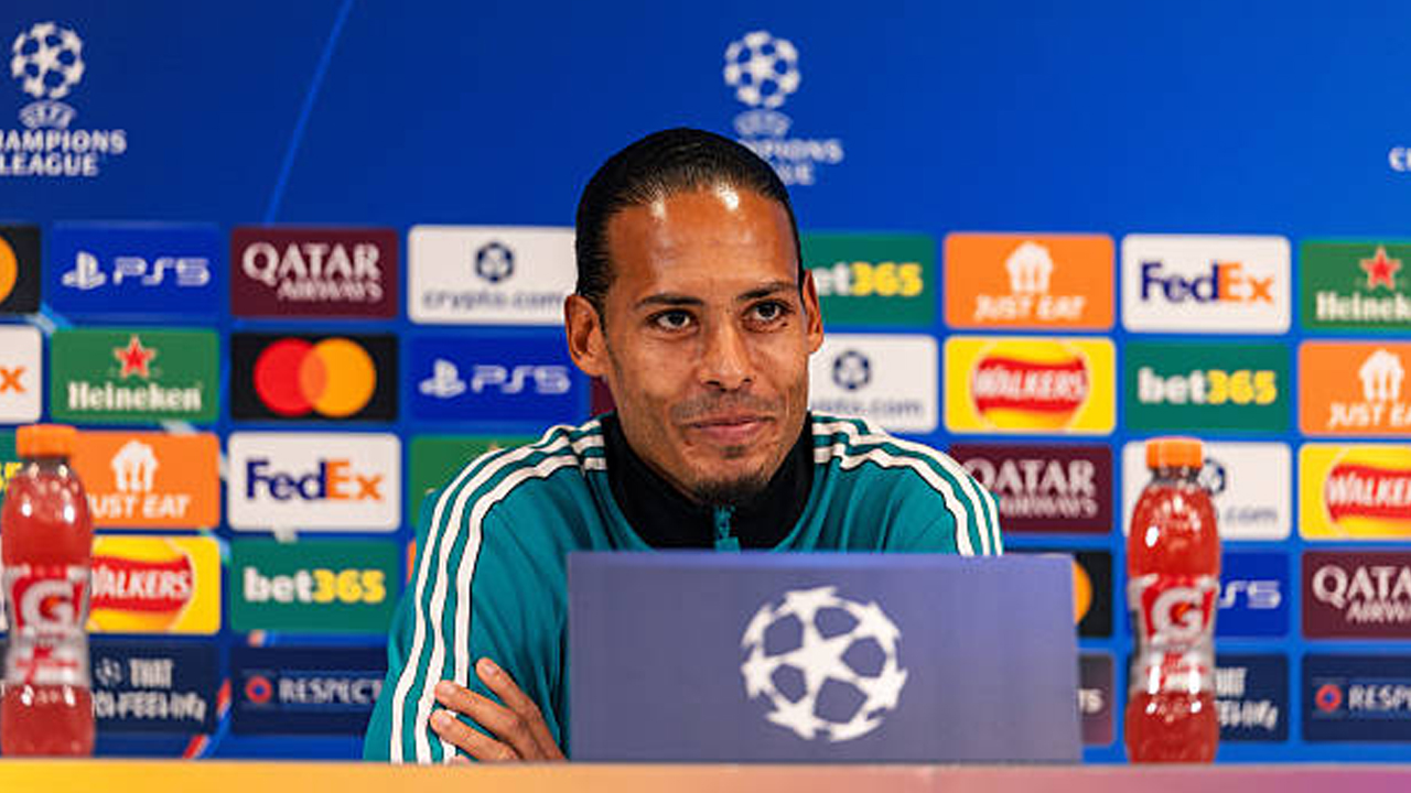 Virgil van Dijk Minta Alexander Isak Abaikan Tekanan Harga Transfernya