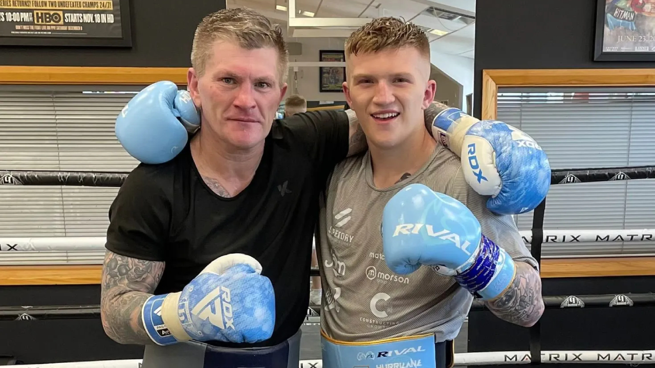 Campbell Hatton Sampaikan Penghormatan Emosional Kepada Sang Ayah