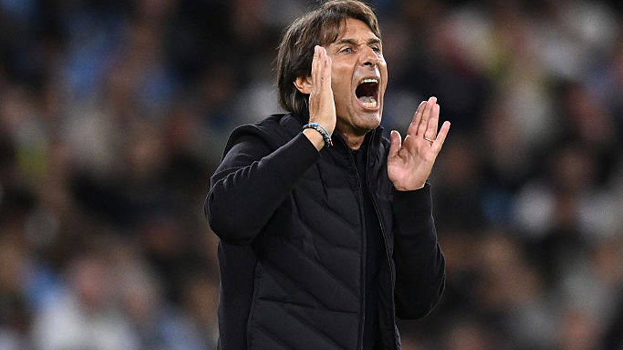 Antonio Conte Kecewa Usai Napoli Dikalahkan Manchester City