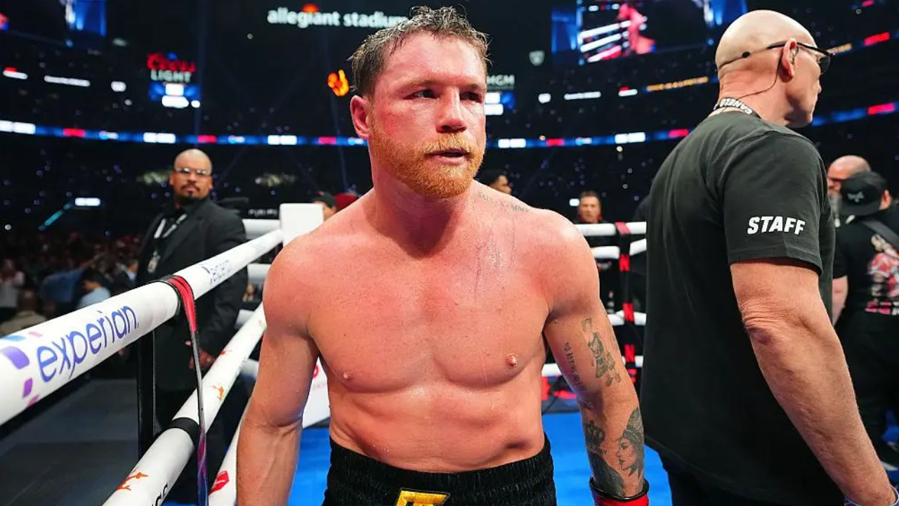 Canelo Alvarez mengatakan bahwa tubuhnya tidak lagi bisa merespons seperti dulu. (Foto: Fight TV)