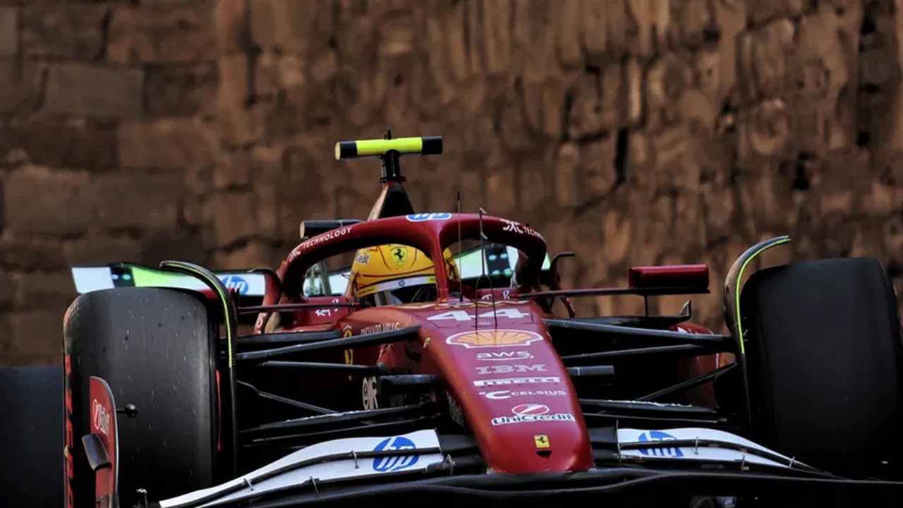 Hasil FP1 F1 GP Azerbaijan: Hamilton Tampil Mengejutkan