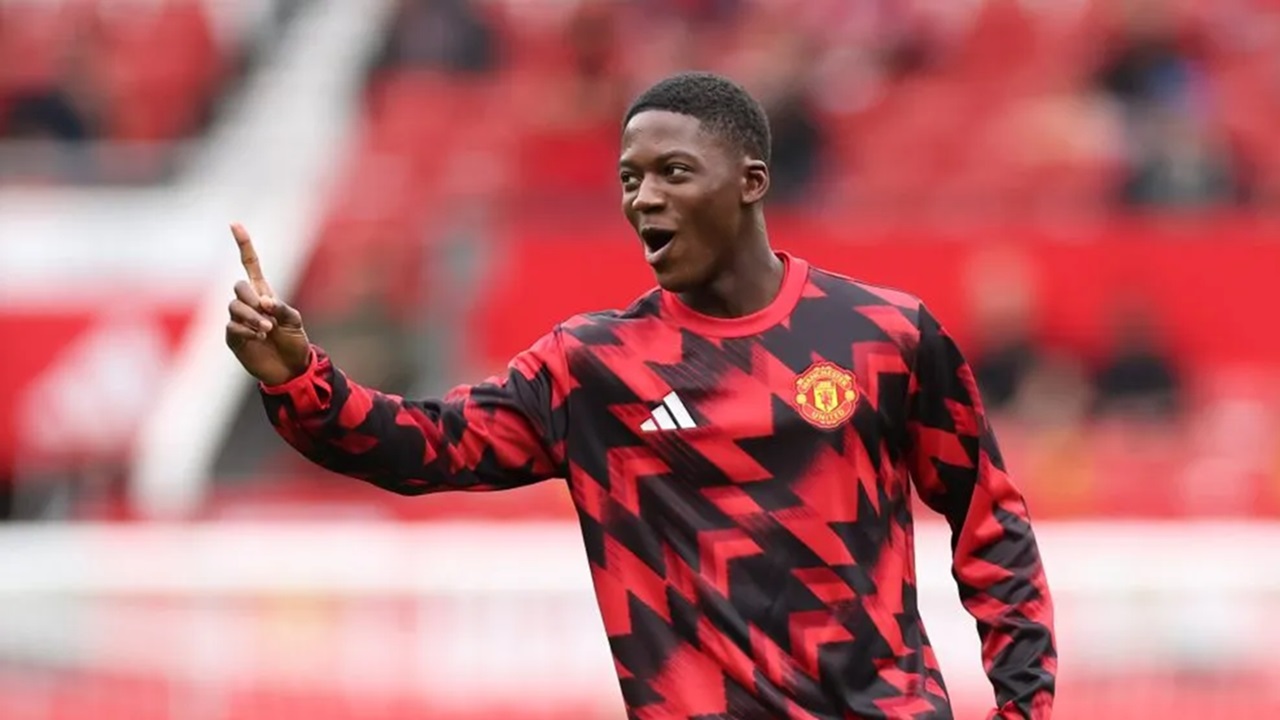 Real Madrid Tertarik Mendatangkan Gelandang Berbakat MU