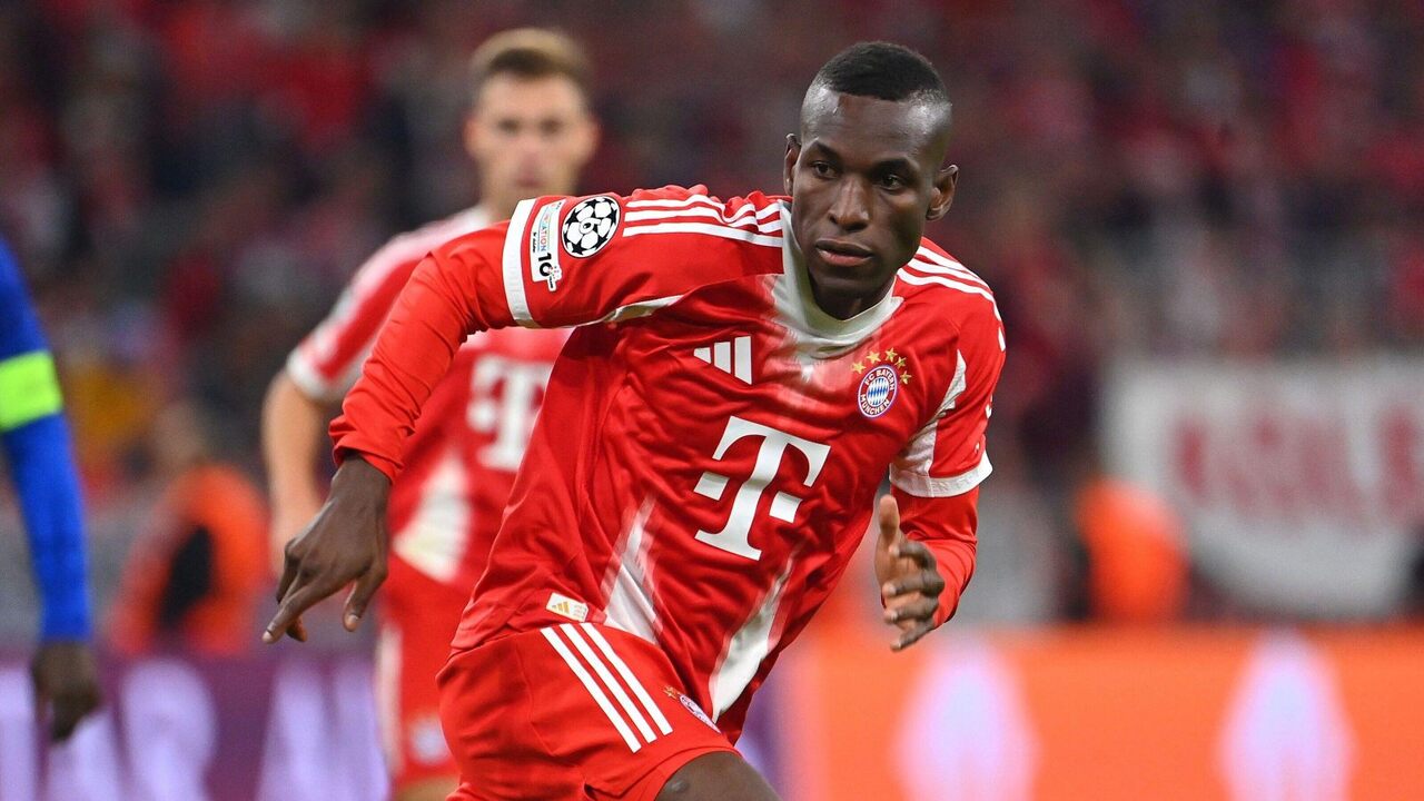 Dibebani syarat harus main 40 kali sebagai starter, Nicolas Jackson masih berharap statusnya menjadi permanen bersama Bayern Muenchen / via Getty Images