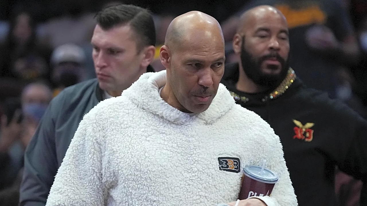 LaVar Ball Ungkap Kembali Berkarya Berkat Putranya