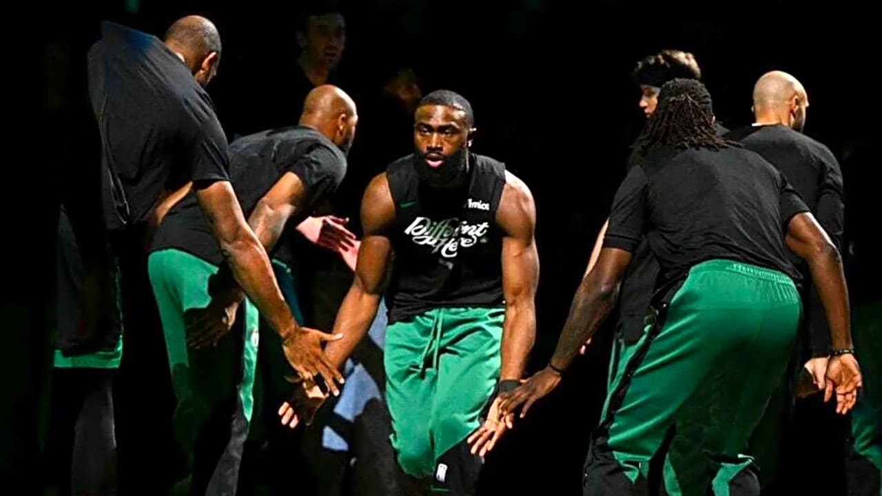 Jaylen Brown Kirim Pesan Usai Ditinggal Sejumlah Rekan Setimnya