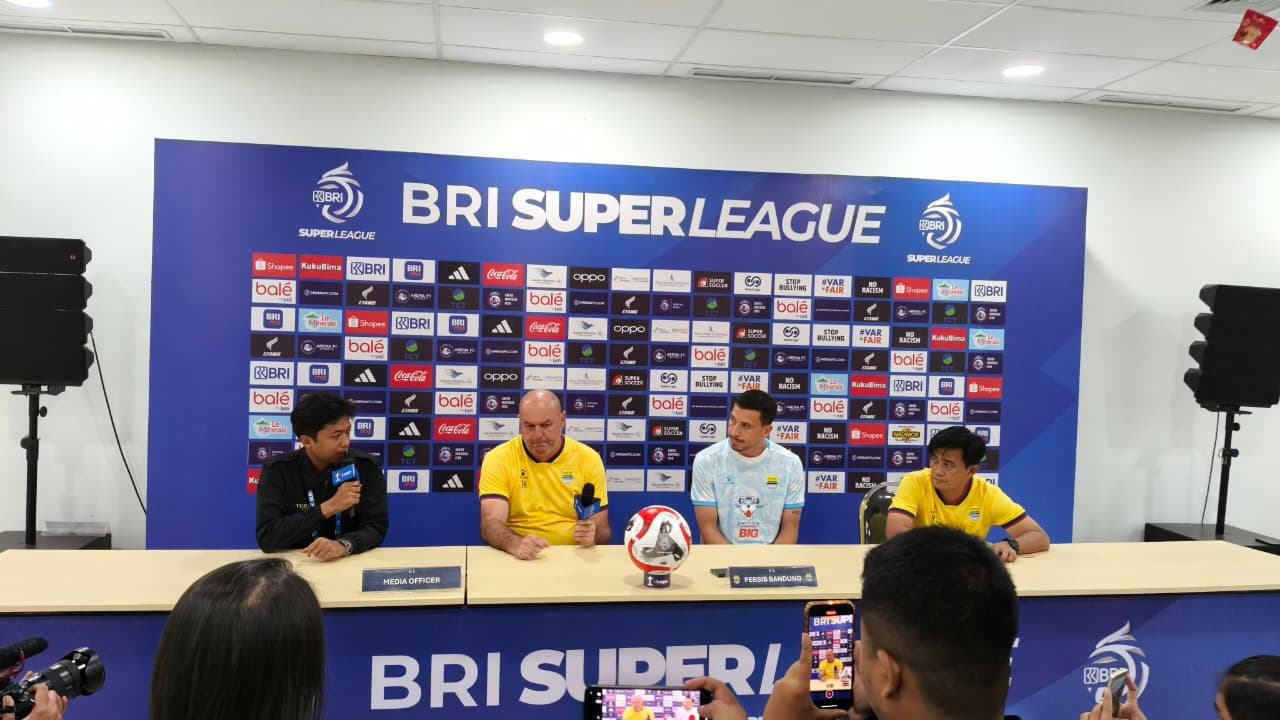 Pelatih Persib, Bojan Hodak