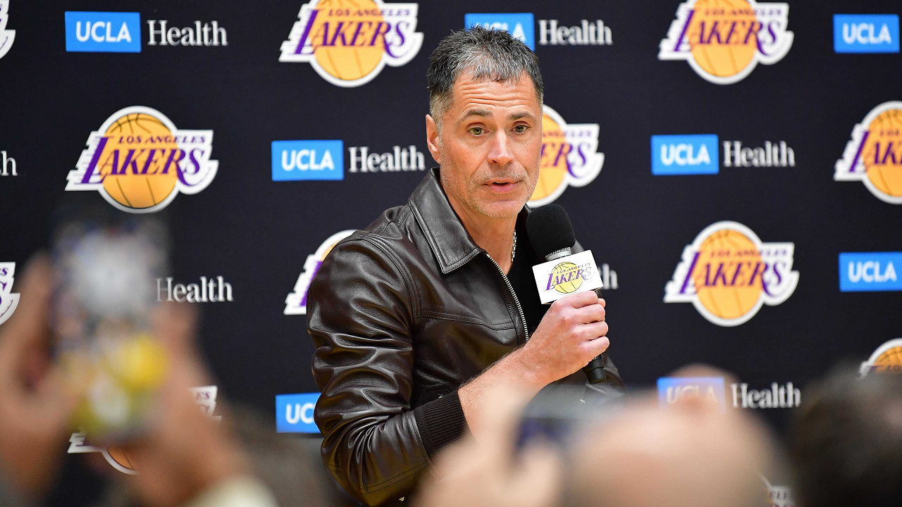 Rob Pelinka makin percaya diri dengan potensi Luka Doncic.