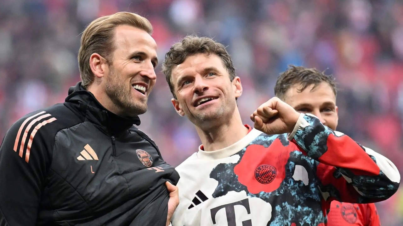 Momen Kebersamaan Harry Kane dan Thomas Muller Saat Masih Membela Bayern Munich (Sumber: Getty Images)