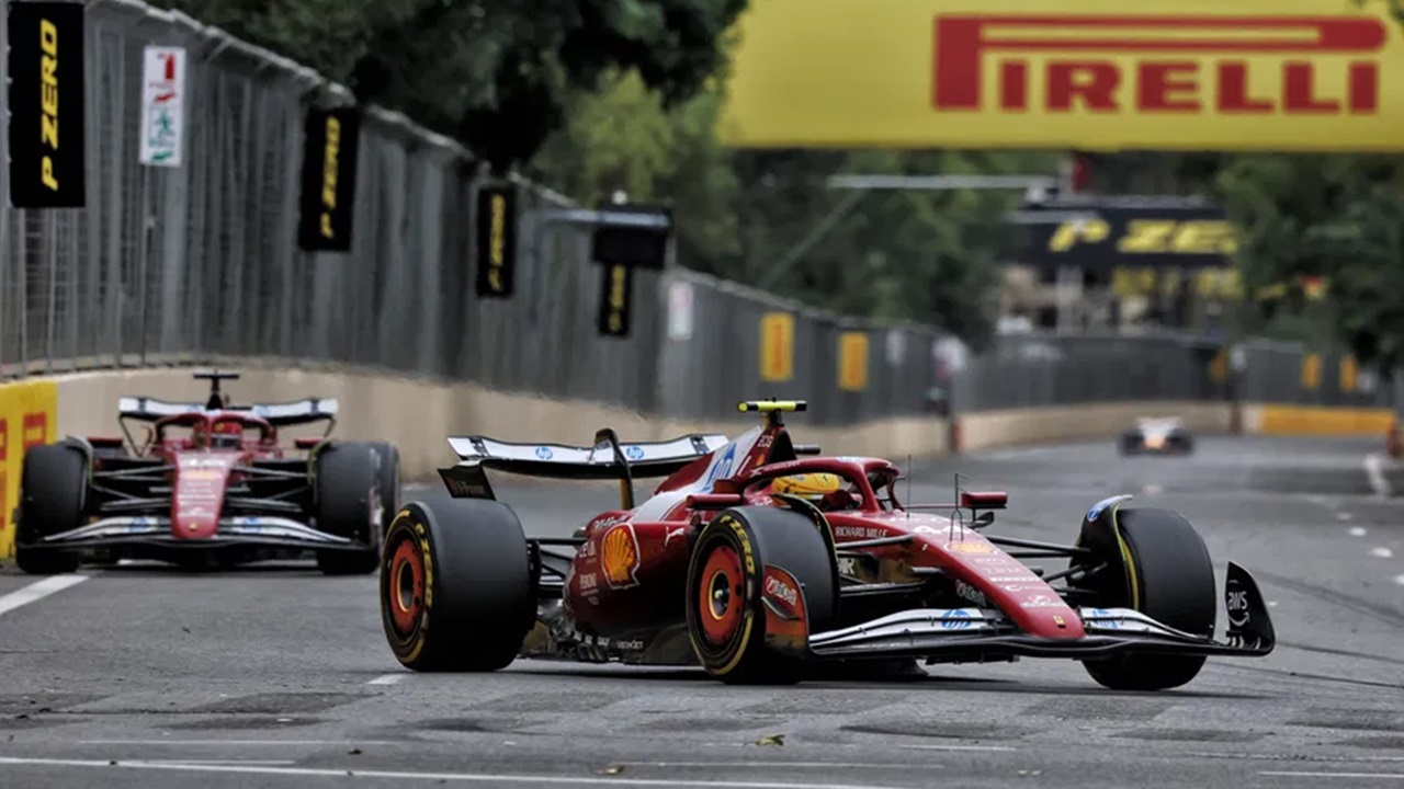 Lewis Hamilton Minta Maaf ke Charles Leclerc Usai Balapan di Baku